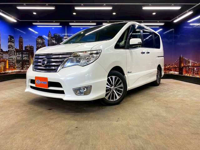 セレナ2.0 ハイウェイスター S-HYBRID