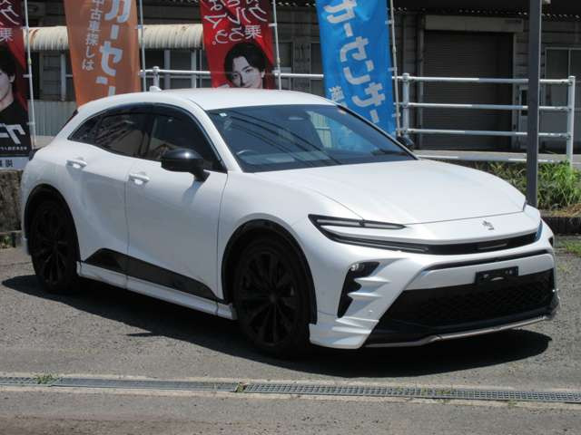 クラウンスポーツ2.5 Z E-Four 4WD