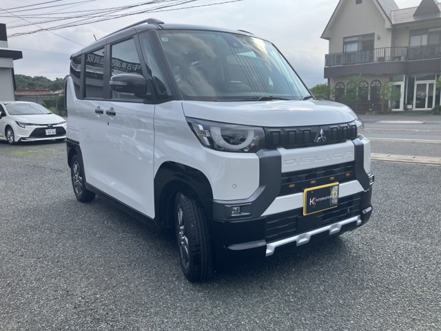 デリカミニT プレミアム 4WD