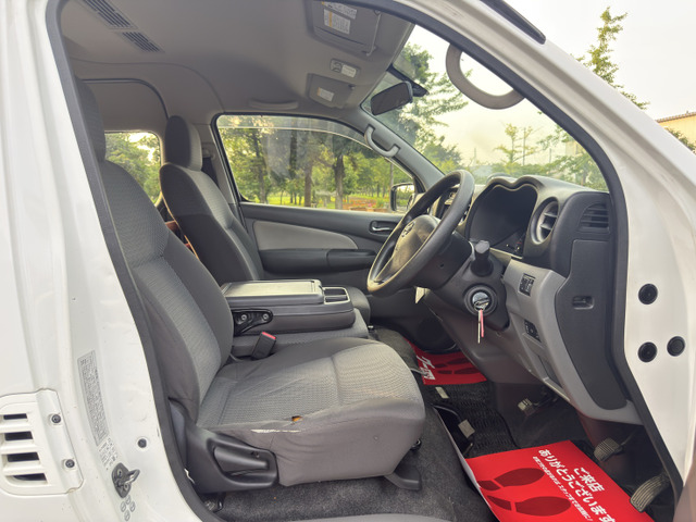 買ったばかりの愛車、ずっときれいにしていたいですよね!ご購入いただいたお車を綺麗な状態に保てるよう、コーティングなどのオプションもご用意しております。詳しくは店舗までお問い合わせください♪