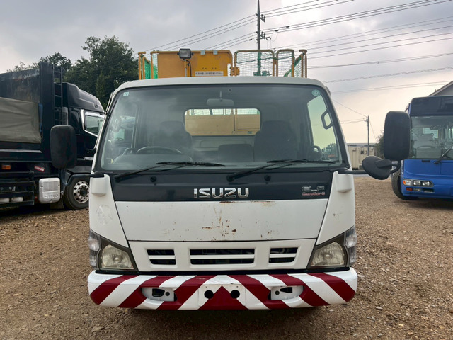 エルフ高所作業車
