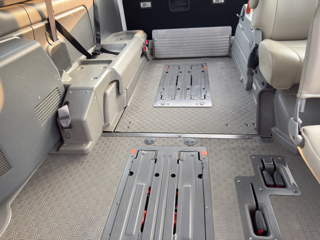 車検、点検整備、事故等の修理などアフターサービスも安心。