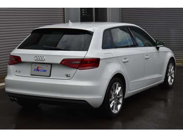 A3スポーツバック1.8 TFSI クワトロ 4WD