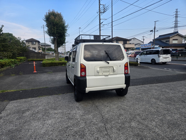 �g���₷���n�b�`�o�b�N�g�����N�ł��B(�x�����z35.8���~�E�����Ɍ���E�^�C�~���O�x���g�����ς݁E���[�t�L�������E�^�[�{��)