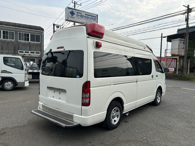 ハイエースバン