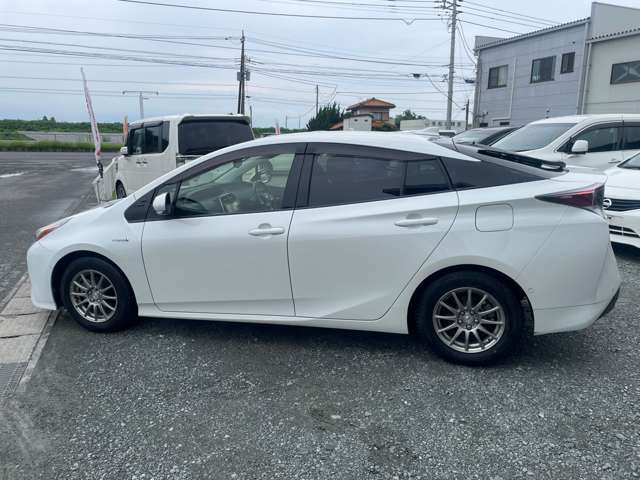 プリウス1.8 S セーフティ プラス