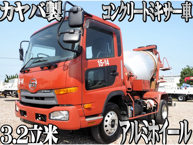 コンドルミキサー車