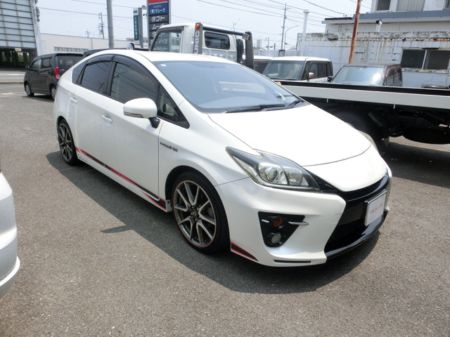 プリウス1.8 S ツーリングセレクション G's