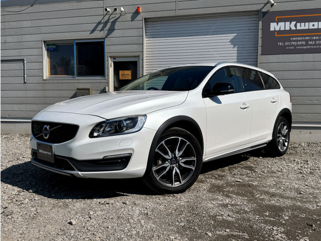 V60クロスカントリーT5 AWD SE 4WD