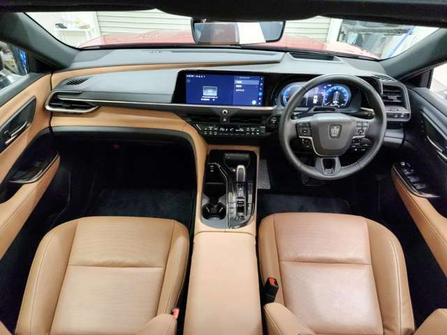 クラウンスポーツ2.5 Z E-Four 4WD