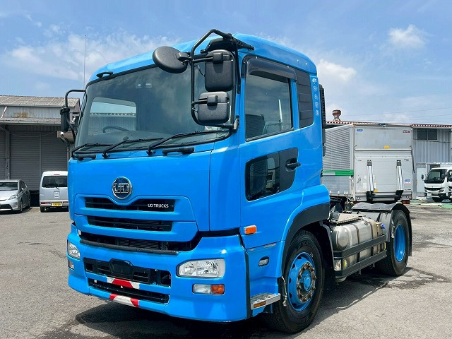 クオントレーラーヘッド