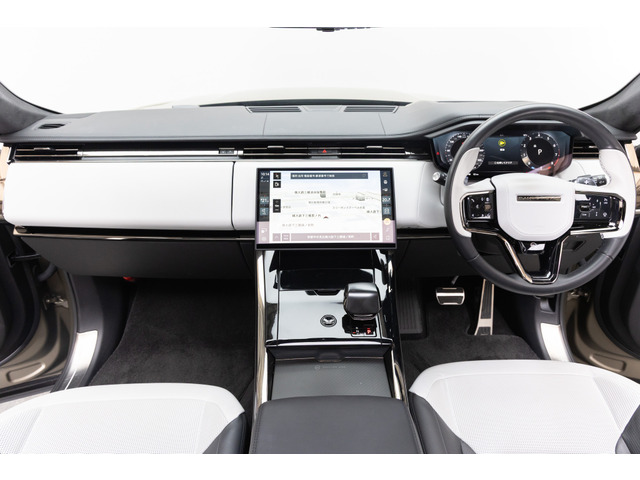 レンジローバースポーツSV エディション ワン 4.4L P635 4WD