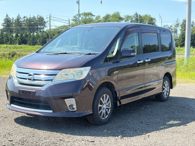 セレナ2.0 ハイウェイスター Vセレクション 4WD