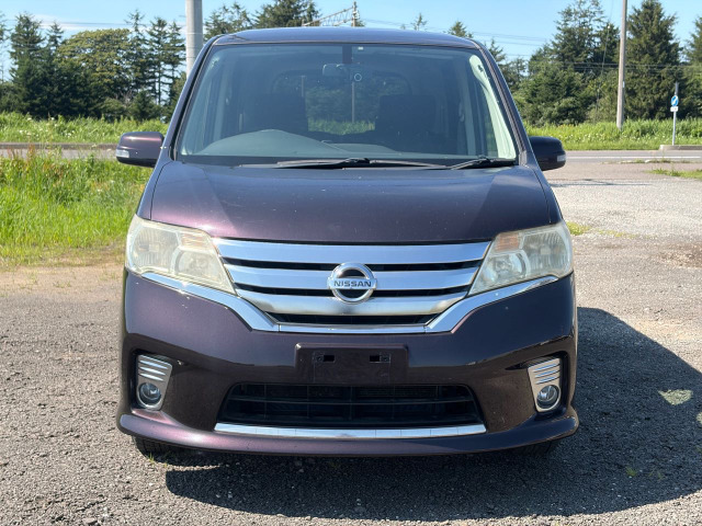 セレナ2.0 ハイウェイスター Vセレクション 4WD