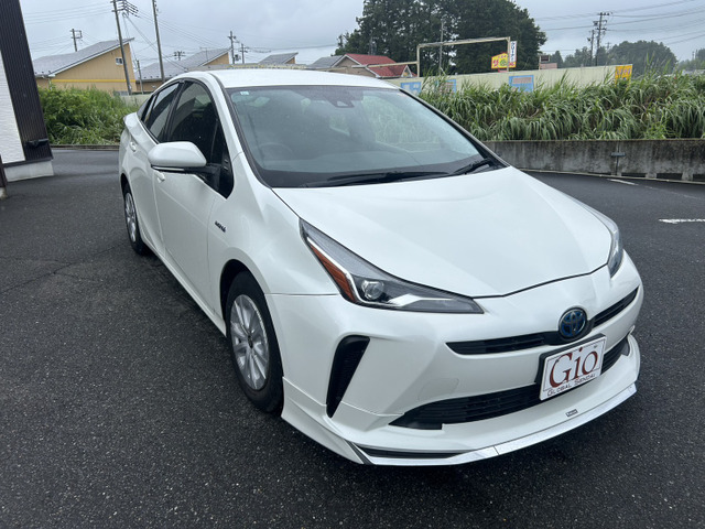 プリウス1.8 S