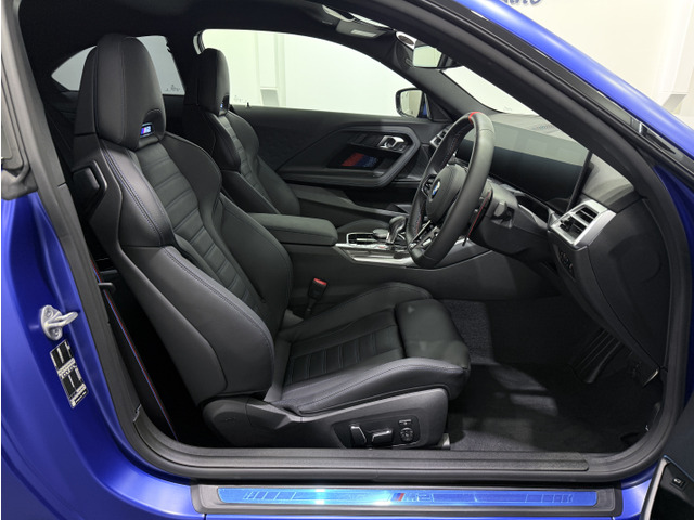 ��BMW�̃��[�J�[�ۏ�(�V�ԕۏ�)���p��������Ŕ[�Ԓv���܂��̂ŁA�����n����ɖ�����s������������܂��Ă��A�S���̐��K�f�B�[���[�ɂĖ����C�����󂯂邱�Ƃ��ł��܂��B��p�͎ԗ��{�̉��i�Ɋ܂܂�܂��B