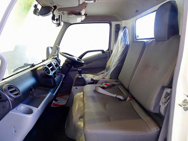 AC PS PW SRS ABS �W���h�A���b�N Bluetooth ETC �o�b�N���j�^�[ �h���C�u���R�[�_�[ �^�[�{ �r�C�u���[�L �f�t���b�N �t���A6MT