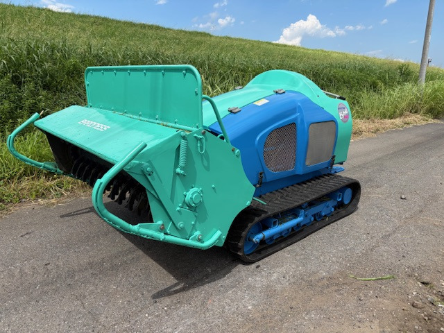 バロネス乗用草刈機