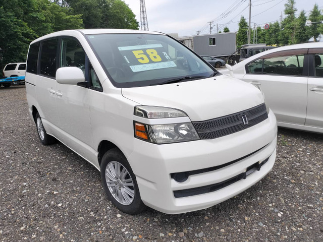 ヴォクシー2.0 X 4WD