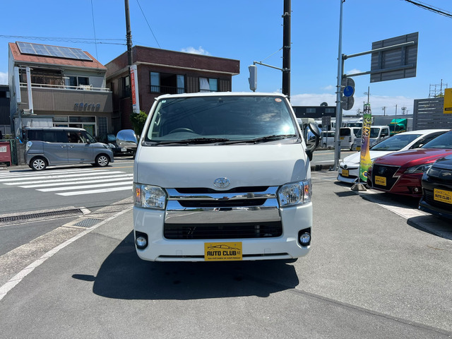 ハイエースバン