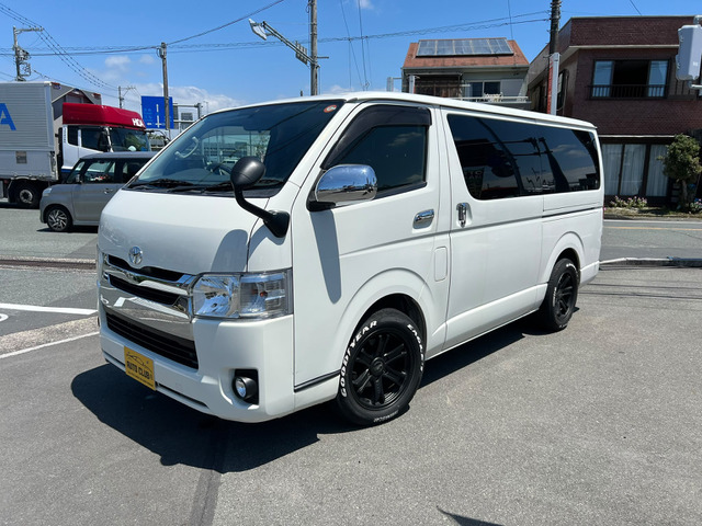 ハイエースバン