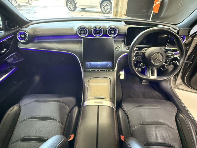 CクラスAMG C43 4マチック (BSG搭載モデル) 4WD