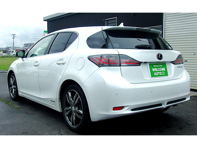 �����ЂɂăI�C��������^�C�������ȂǏ����Ă���܂�!�^�C����J�[�p�i�Ȃǂ��i���ɂĔ̔��E���t���������܂�!�[�Ԍ�ł��Ή��������܂��̂ŉ����Ȃ������k����������