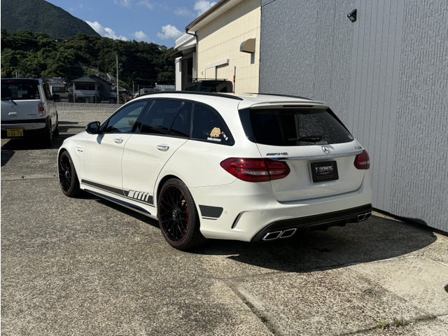 CクラスワゴンAMG C63 S エディション1