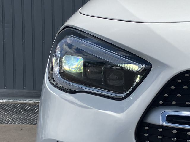 GLAクラスGLA200d 4マチック AMGライン 4WD