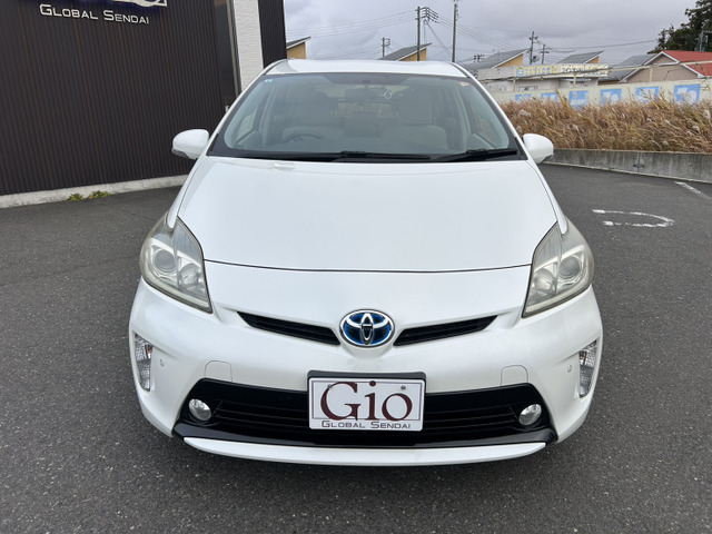 プリウス1.8 S