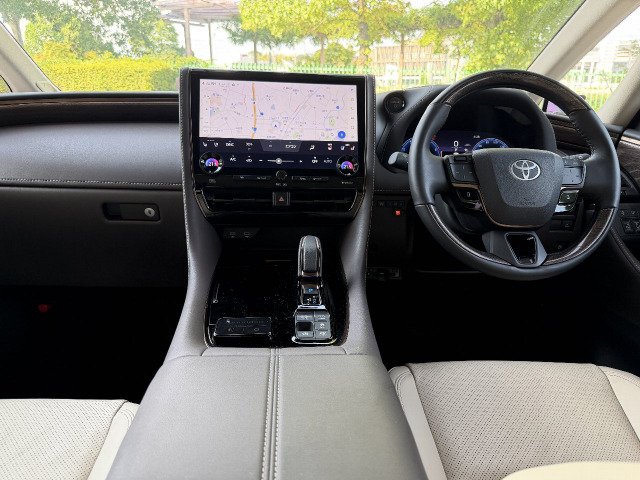 アルファードハイブリッド 2.5 エグゼクティブ ラウンジ E-Four 4WD
