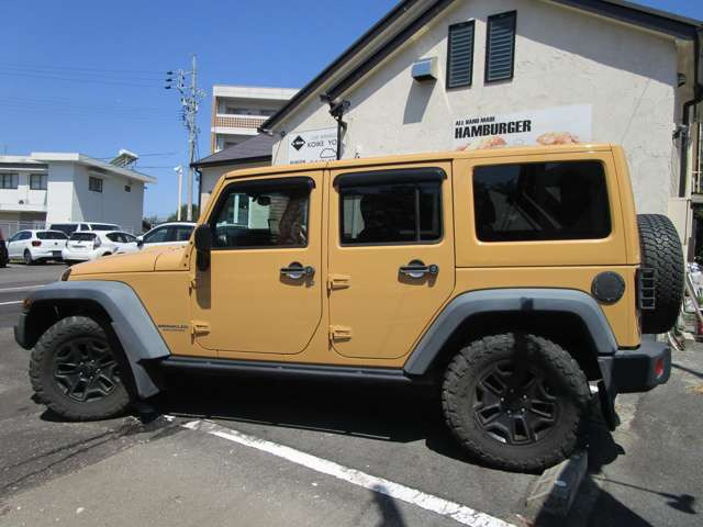 ラングラーアンリミテッド サハラ 4WD