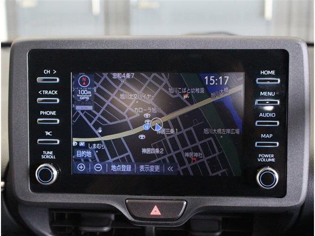ヤリス1.5 ハイブリッド X E-Four 4WD