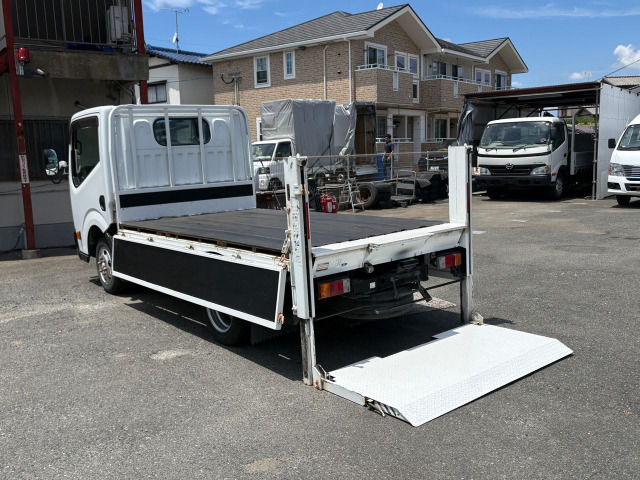 �V���a�̐����p���[�Q�[�g�ł��B�ő司�~����600kg�ł��B