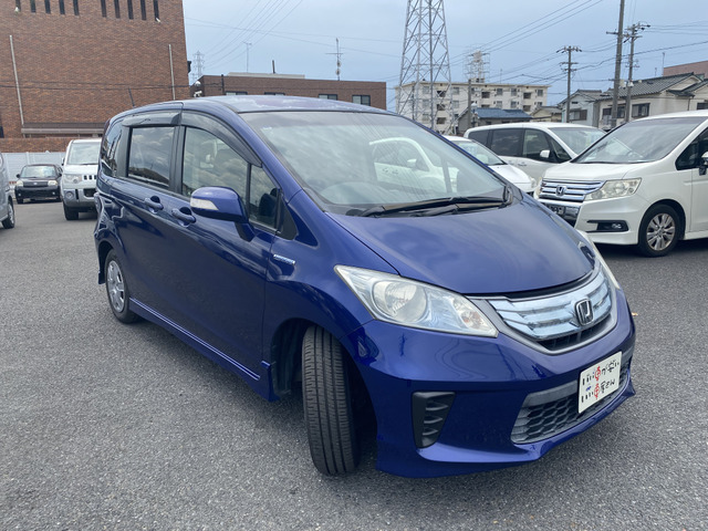 3�����E3000km�̖����ۏؕt���ł��B�G���W���A�~�b�V�������̏C���̍ۂɋ��z���傫���Ȃ肪���ȉӏ��������C���ň��S�ł��B�ő�3�N�܂ł̗L���ۏ؂���舵���Ă���܂��B