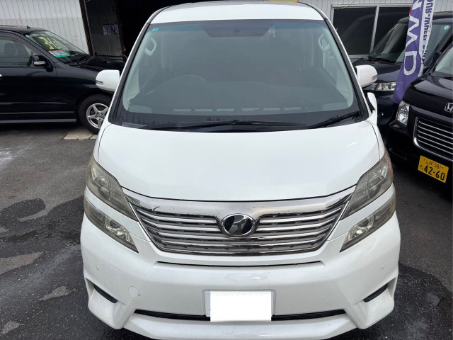 ����22�N���g���^ ���F���t�@�C�A2.4Z�A2WD�����Љ�܂��B���s����141,710km�B�㎿�ȃp�[���z���C�g�̃{�f�B�ŁA�~�j�o���Ȃ�ł͂̍L�����������͂ł��B���S�̉�����h�~���u��ABS���ځA�����ETC