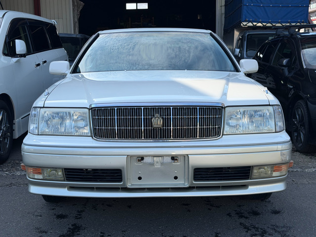 クラウン3.0 ロイヤルサルーン Four 4WD