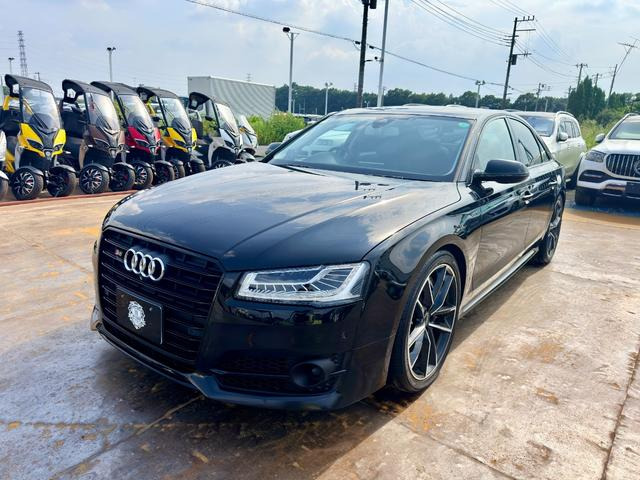 A8(�A�E�f�B) 4.0 TFSI �N���g�� 4WD�@�p�m���~�b�N�r���[���j�^�[/4WD ���Îԉ摜