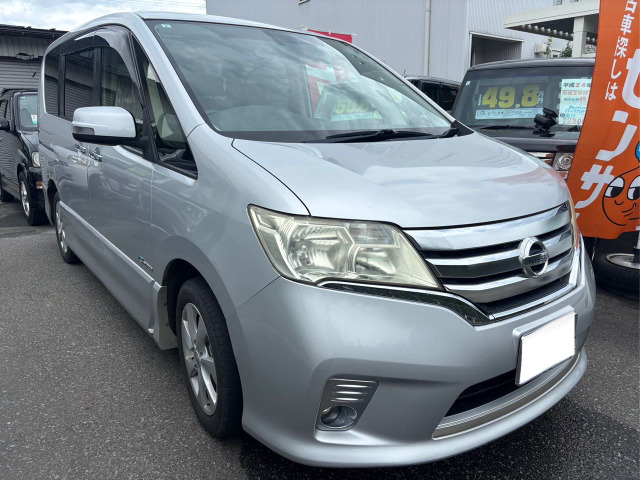 セレナ2.0 ハイウェイスター S-HYBRID