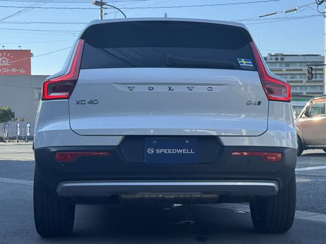 XC40B4 AWD インスクリプション 4WD