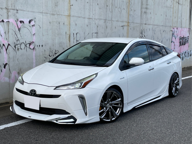 プリウス1.8 S