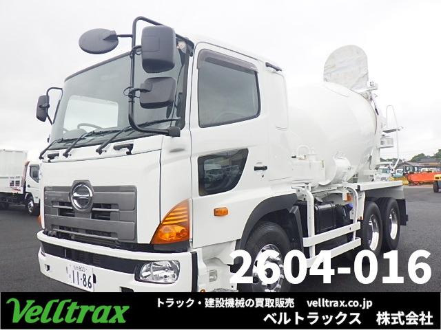 プロフィアミキサー車