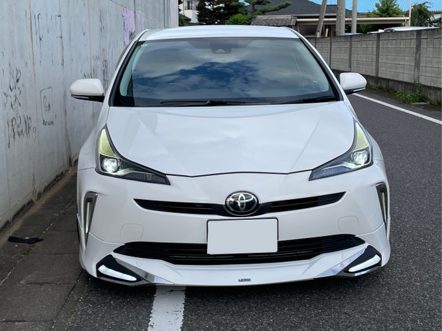 プリウス1.8 S