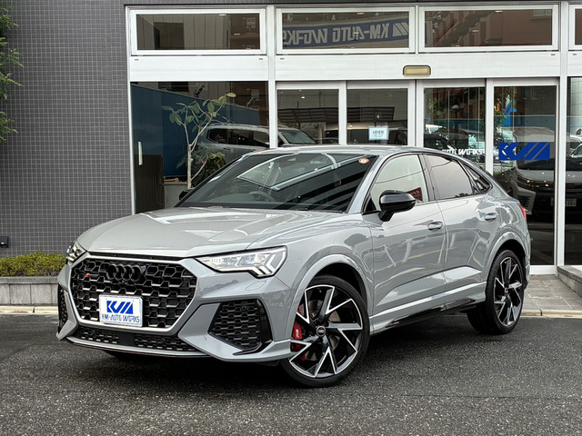 RS Q3�X�|�[�c�o�b�N(�A�E�f�B) �u���b�N�X�^�C�����OP OP21�A���~ ���Îԉ摜