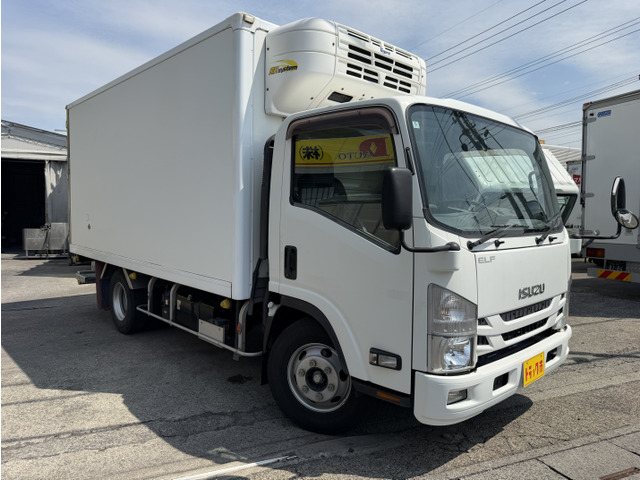 エルフ冷蔵冷凍車