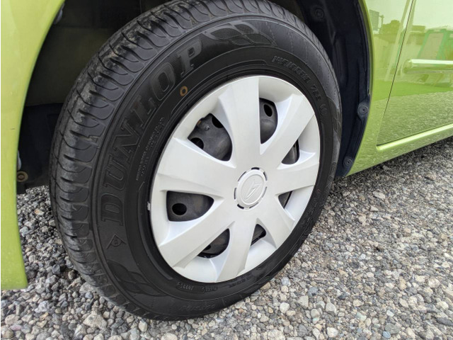 �z�C�[���L���b�v���Y��ȃz���C�g�J���[ �^�C�����o���R�ł��B