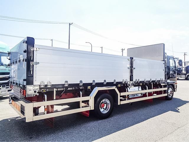 6200�{�f�B