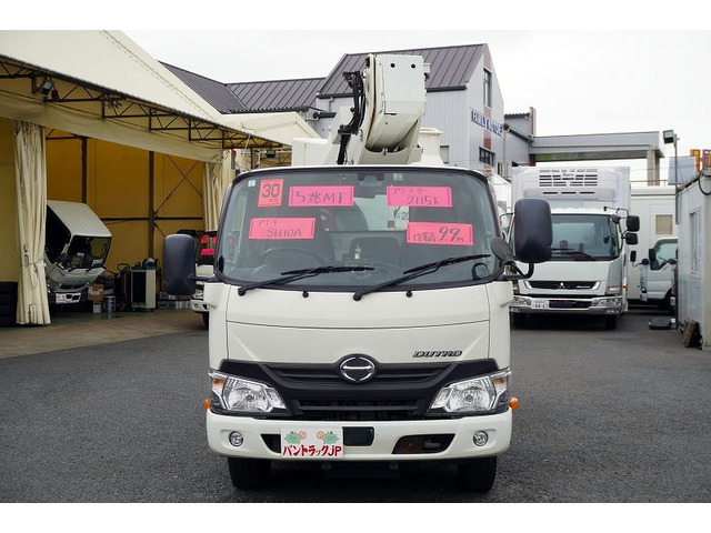 デュトロ高所作業車