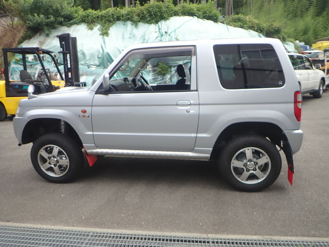 ���s4.2��km�Ə��Ȃ�!�R���f�B�V�����ǍD�Ȑl�C�̌ySUV�u�p�W�F���~�j VR�v