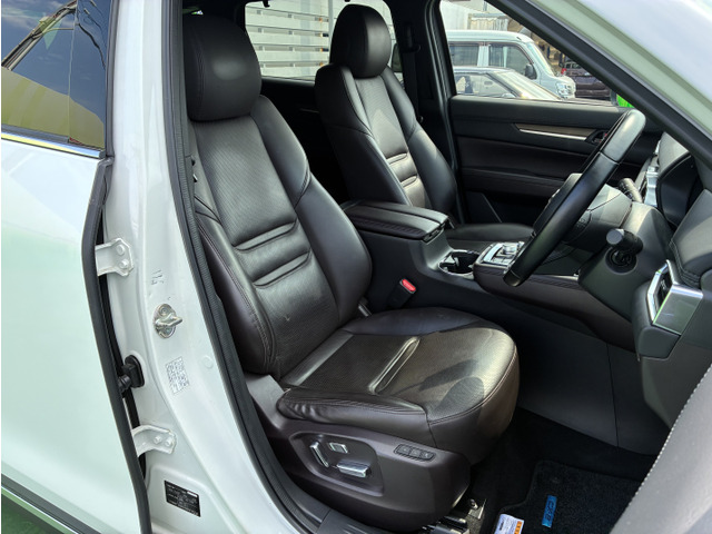 マツダ CX-8 2.5 25T Lパッケージ 4WD 6人乗り 茶革エアシート 266.9万